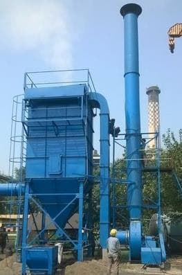 Cyclone dust collector with collection bin